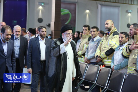 ورود رئیس جمهور به قلب صنعت فولاد ایران