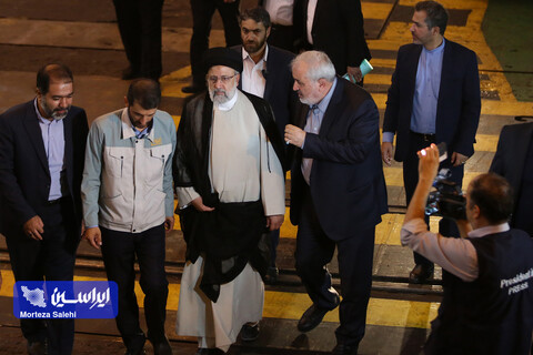 بازدید رئیس‌جمهور از شرکت فولاد مبارکه و آئین راه‌اندازی فاز اول نیروگاه شهید حاج احمد کاظمی