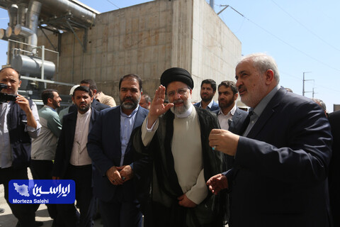 بازدید رئیس‌جمهور از شرکت فولاد مبارکه و آئین راه‌اندازی فاز اول نیروگاه شهید حاج احمد کاظمی