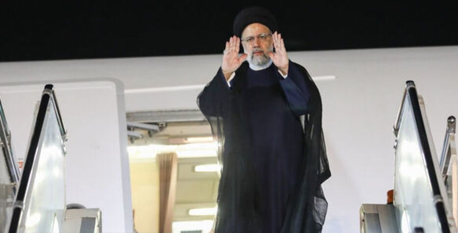 رئیس جمهور اصفهان را ترک کرد