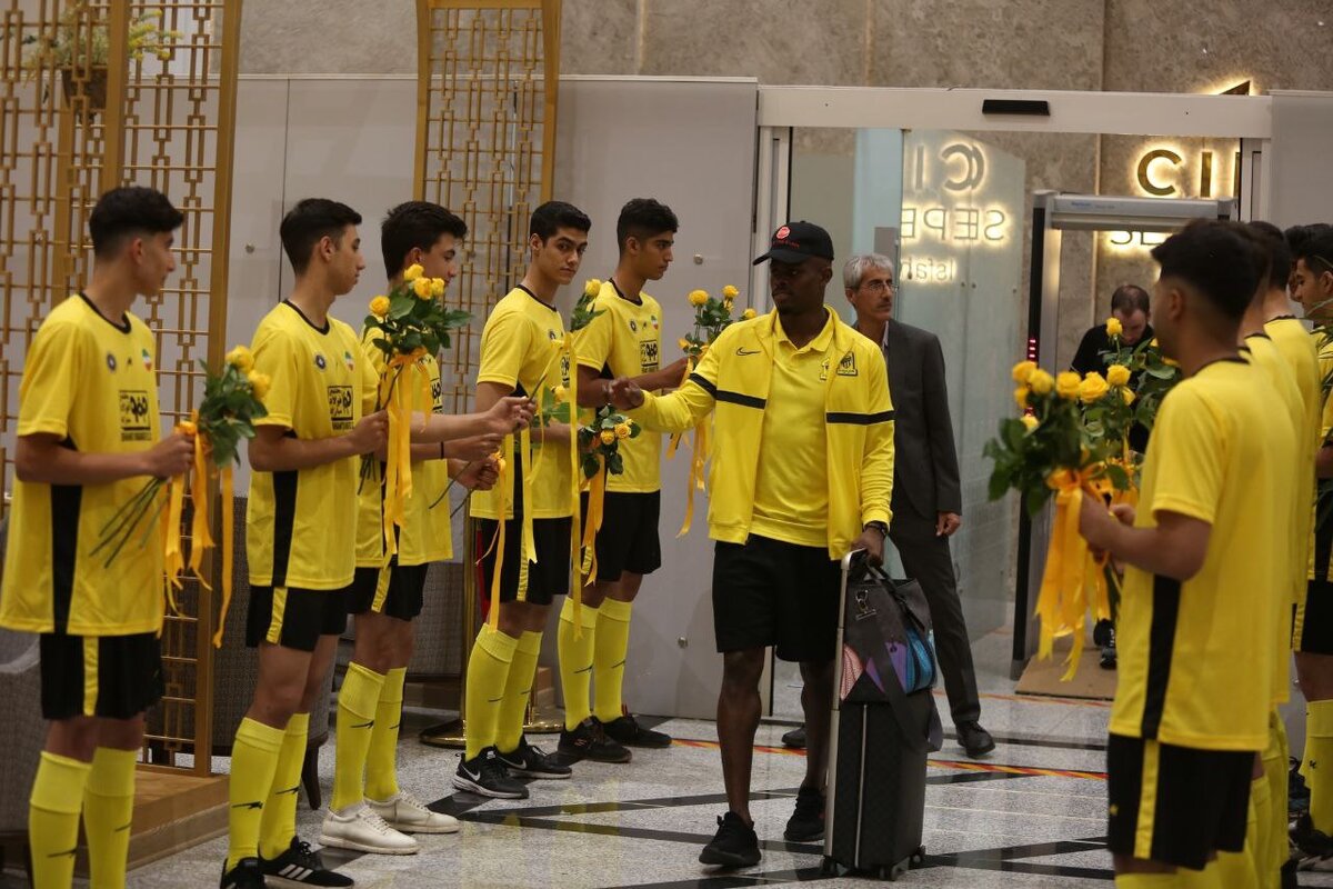 ورود تیم الاتحاد عربستان به اصفهان برای نبرد با سپاهان