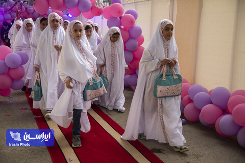 مراسم جشن تکلیف مخاطب خدا ویژه فرزندان دختر کارکنان فولاد مبارکه