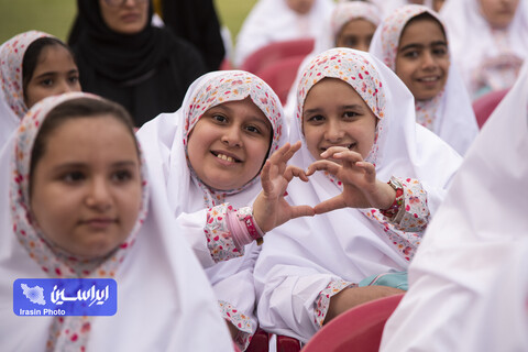 مراسم جشن تکلیف مخاطب خدا ویژه فرزندان دختر کارکنان فولاد مبارکه