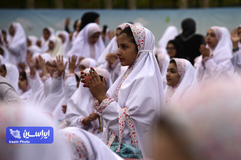 مراسم جشن تکلیف مخاطب خدا ویژه فرزندان دختر کارکنان فولاد مبارکه