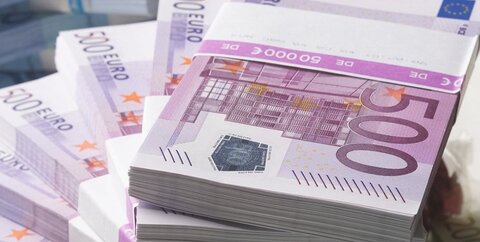 ۶۲۱ میلیون دلار ارز برای واردات کالاهای اساسی و دارو اختصاص داده شد ارز