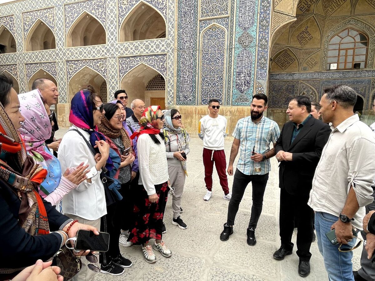 تصاویری جالب از اصفهانگردی ساکت و مورایس