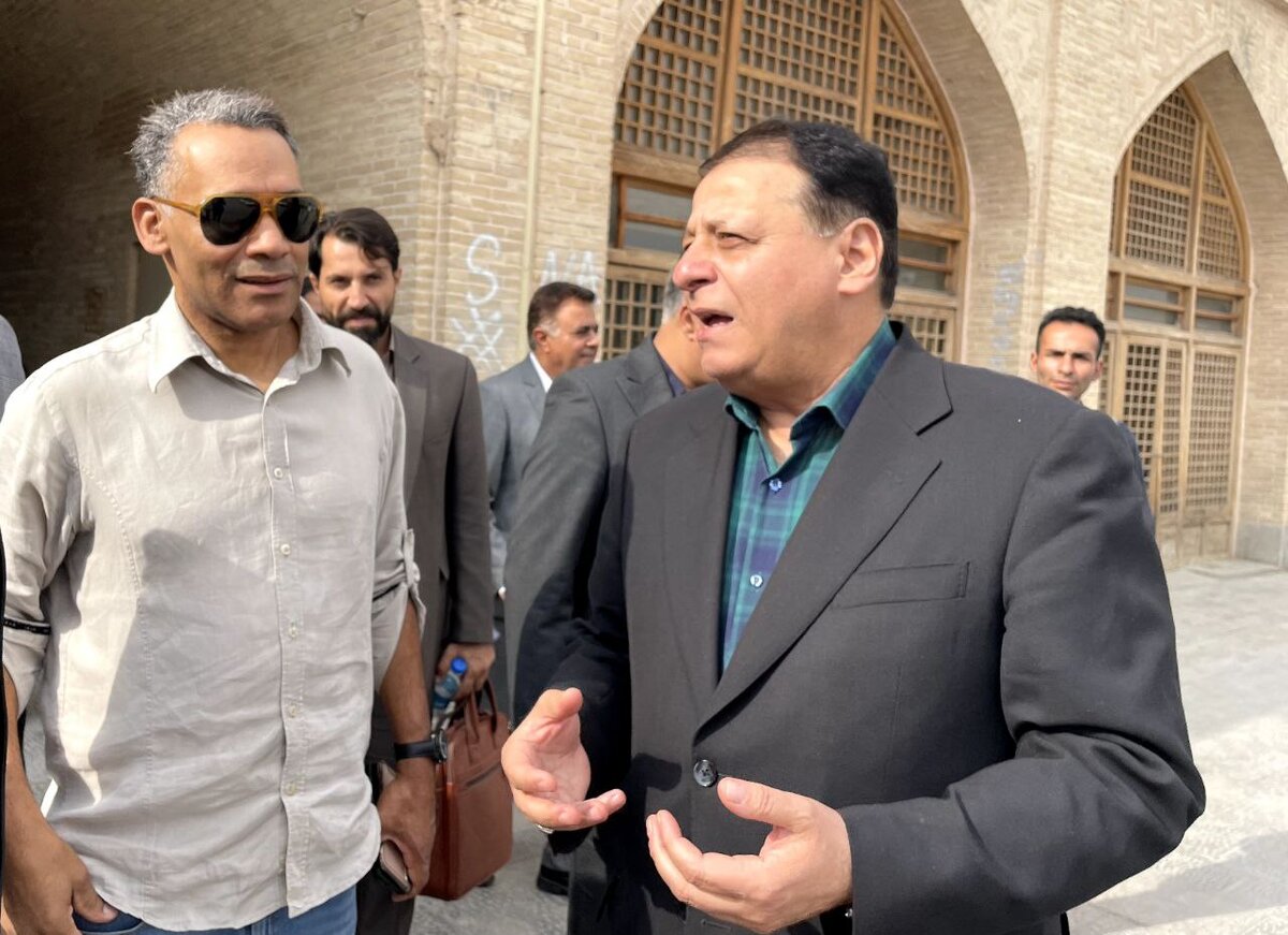 تصاویری جالب از اصفهان‌گردی ساکت و مورایس 