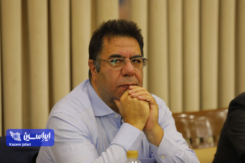 نشست هم اندیشی فولادمبارکه با مراکز خدماتی