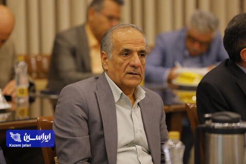 نشست هم اندیشی فولادمبارکه با مراکز خدماتی