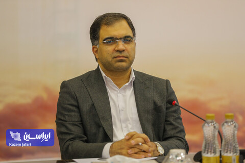 نشست هم اندیشی فولادمبارکه با مراکز خدماتی