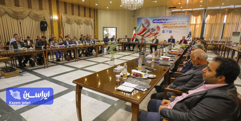 نشست هم اندیشی فولادمبارکه با مراکز خدماتی