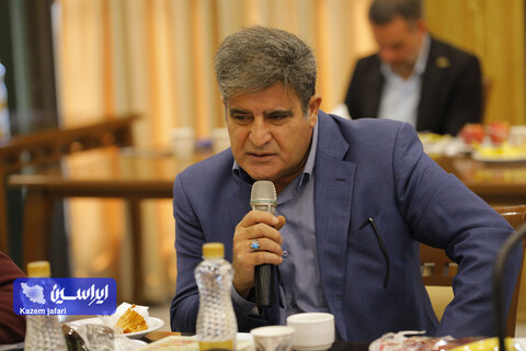 نشست هم اندیشی فولادمبارکه با مراکز خدماتی