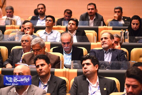 آئین افتتاحیه سمپوزیوم فولاد 402