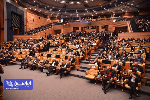آئین افتتاحیه سمپوزیوم فولاد 402