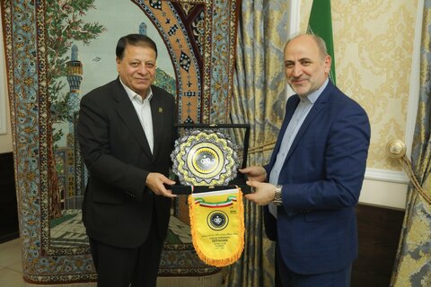دیدار محمدرضا ساکت مدیرعامل سپاهان با سفیر ایران در ازبکستان
