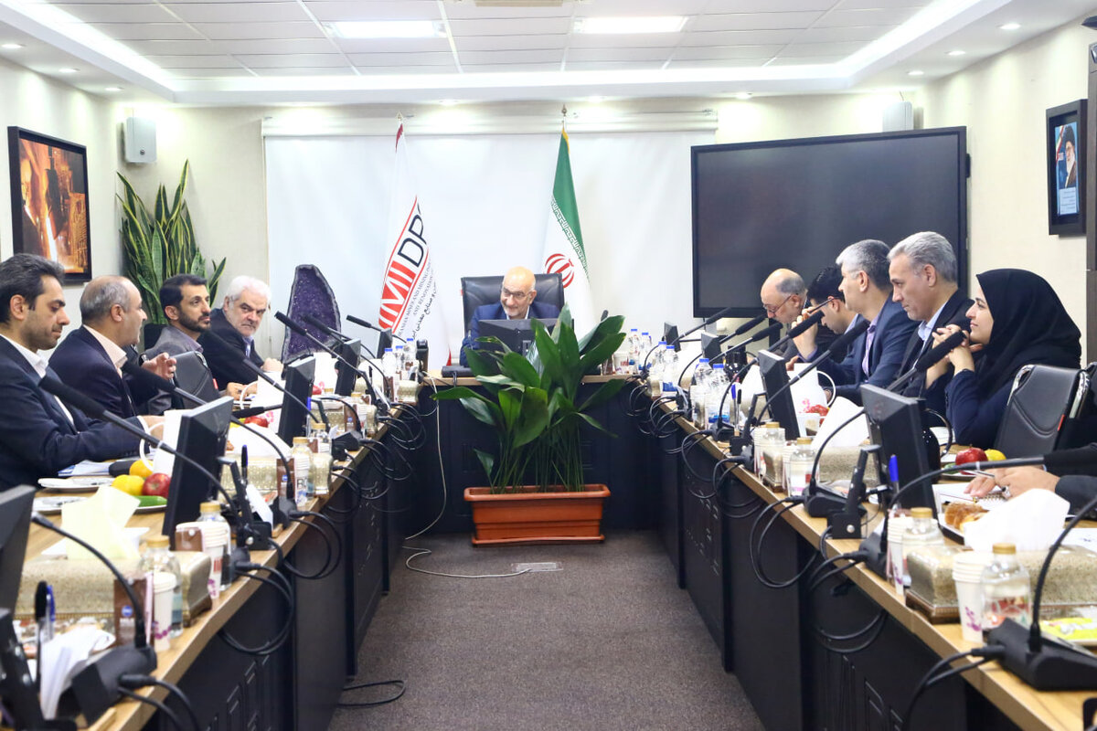 تعریف ۵ استراتژی توسعه‌ای فولادمبارکه برای افزایش سهم در بازارها/ فولادمبارکه دارای ۱۷ پروژه توسعه‌ای است