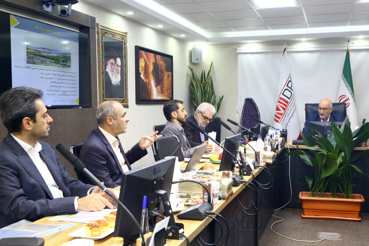 تاکید رئیس هیئت عامل ایمیدرو بر افزایش تولید و تسریع در اجرای پروژههای توسعهای فولادمبارکه/ طیبنیا: تعریف ۵ استراتژی توسعهای برای افزایش سهم در بازارها