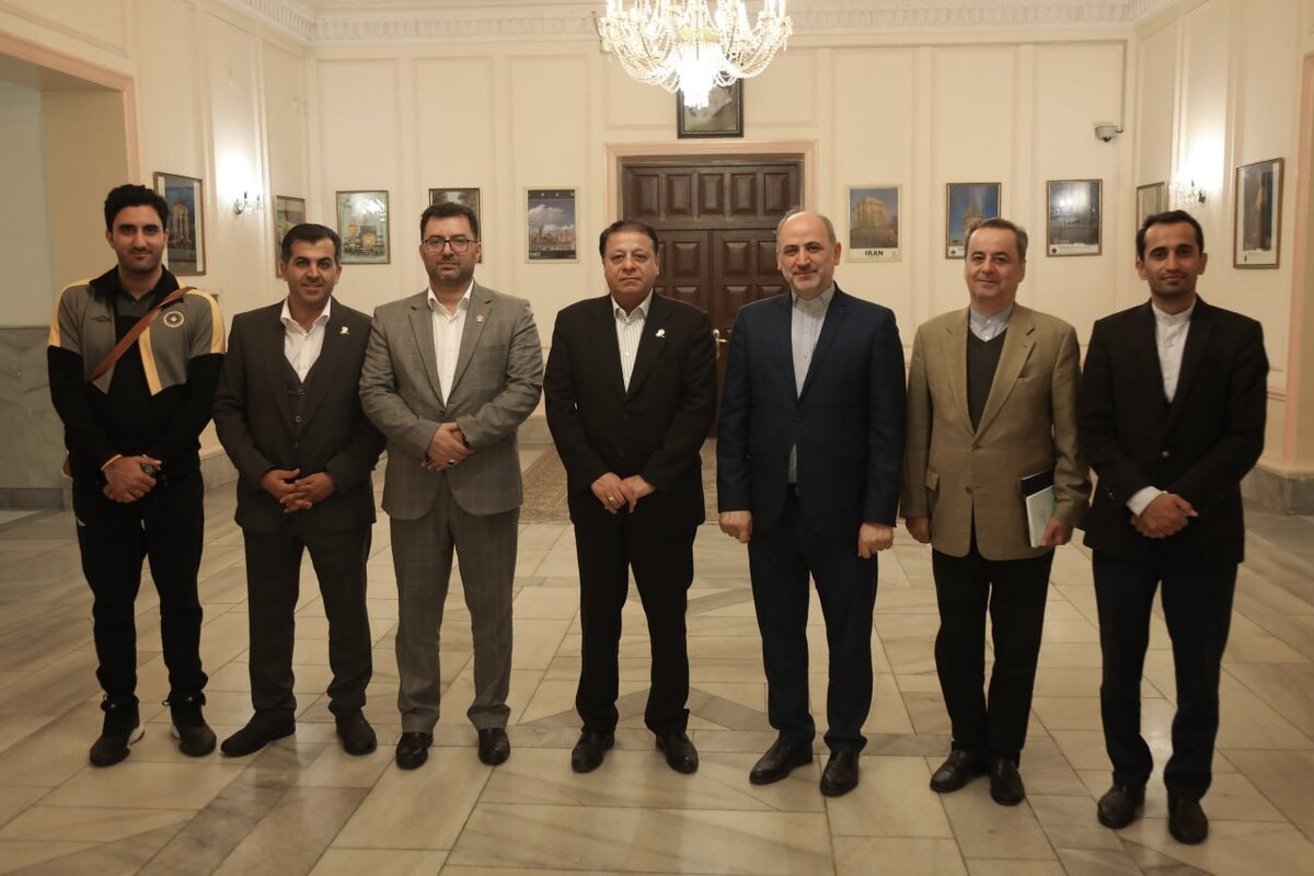 دیپلماسی ورزشی در دستور کار سپاهان/ ملاقات محمدرضا ساکت با سفیر ایران در ازبکستان