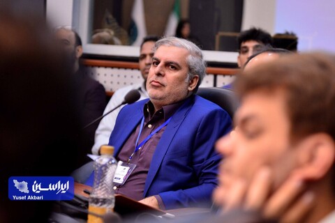 دومین روز از سمپوزیوم فولاد 402
