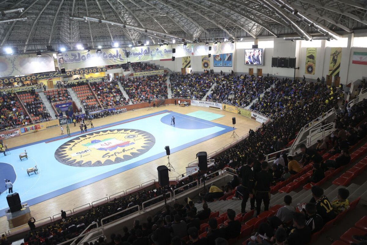 برگزاری جشن بزرگ سپاهان با حضور ورزشکاران و هواداران