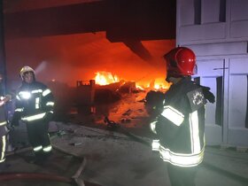 آتش سوزی در منزل مسکونی و نجات ۶ شهروند از میان شعله‌ها