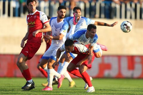 خلاصه بازی ملوان – پرسپولیس/ سرد و بدون گل