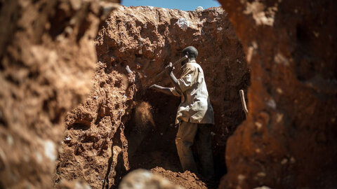 رقابت جهانی برای کُبالت از شرق آسیا تا قلب آفریقا کبالت