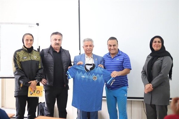 مربیان خاطره‌ساز در اردوی تیم فوتبال بانوان سپاهان