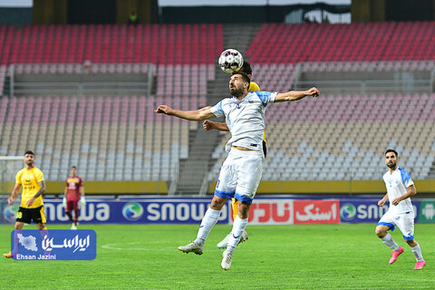 شکست سپاهان مقابل ملوان زیر باران