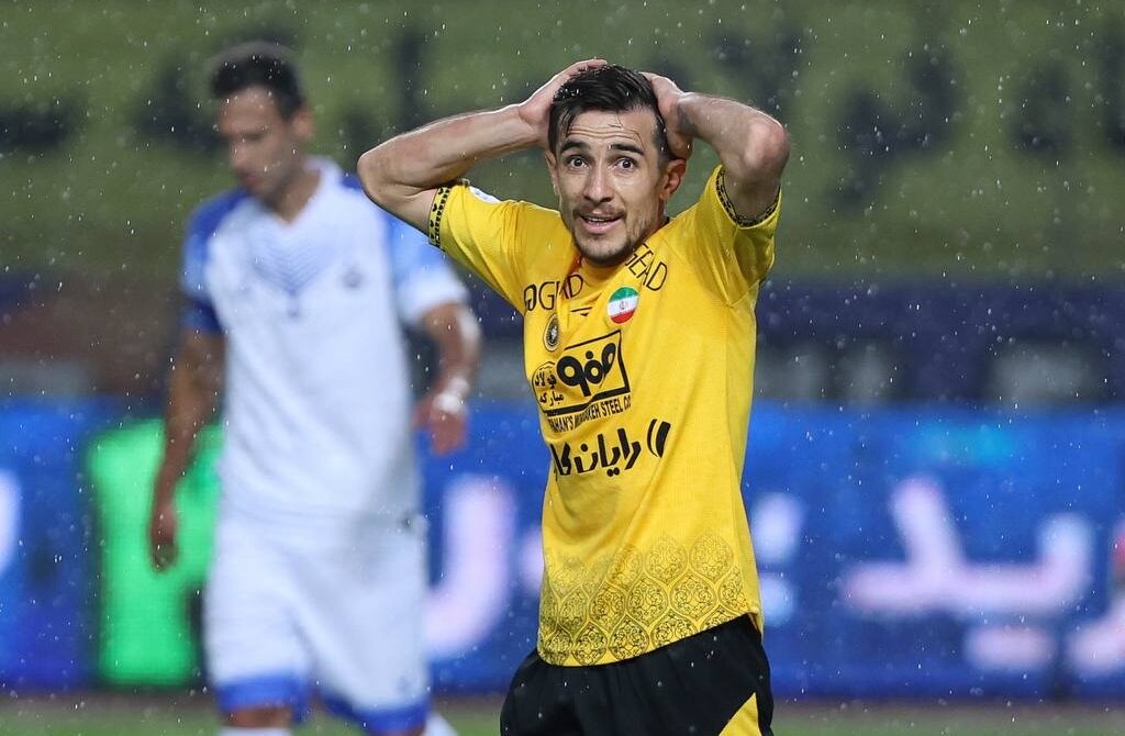 خلاصه بازی سپاهان – ملوان/ باخت غیرمنتظره طلایی‌پوشان