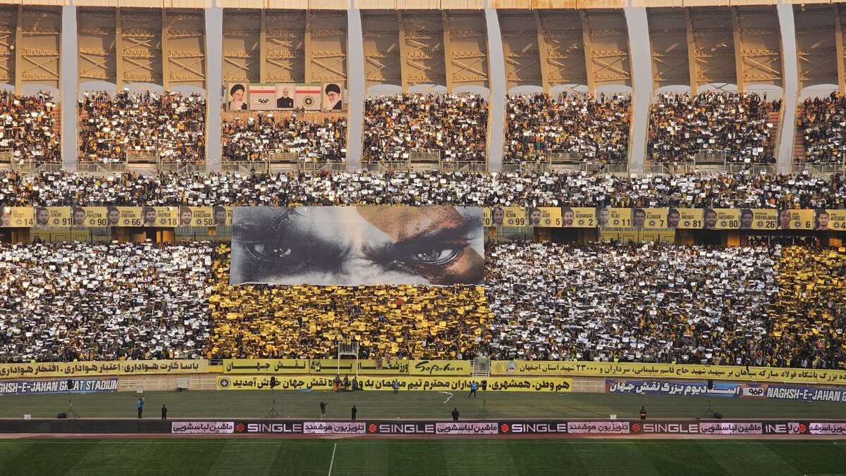 صحنه‌های زیبایی که سپاهانی‌ها روی سکوهای نقش جهان خلق کردند
