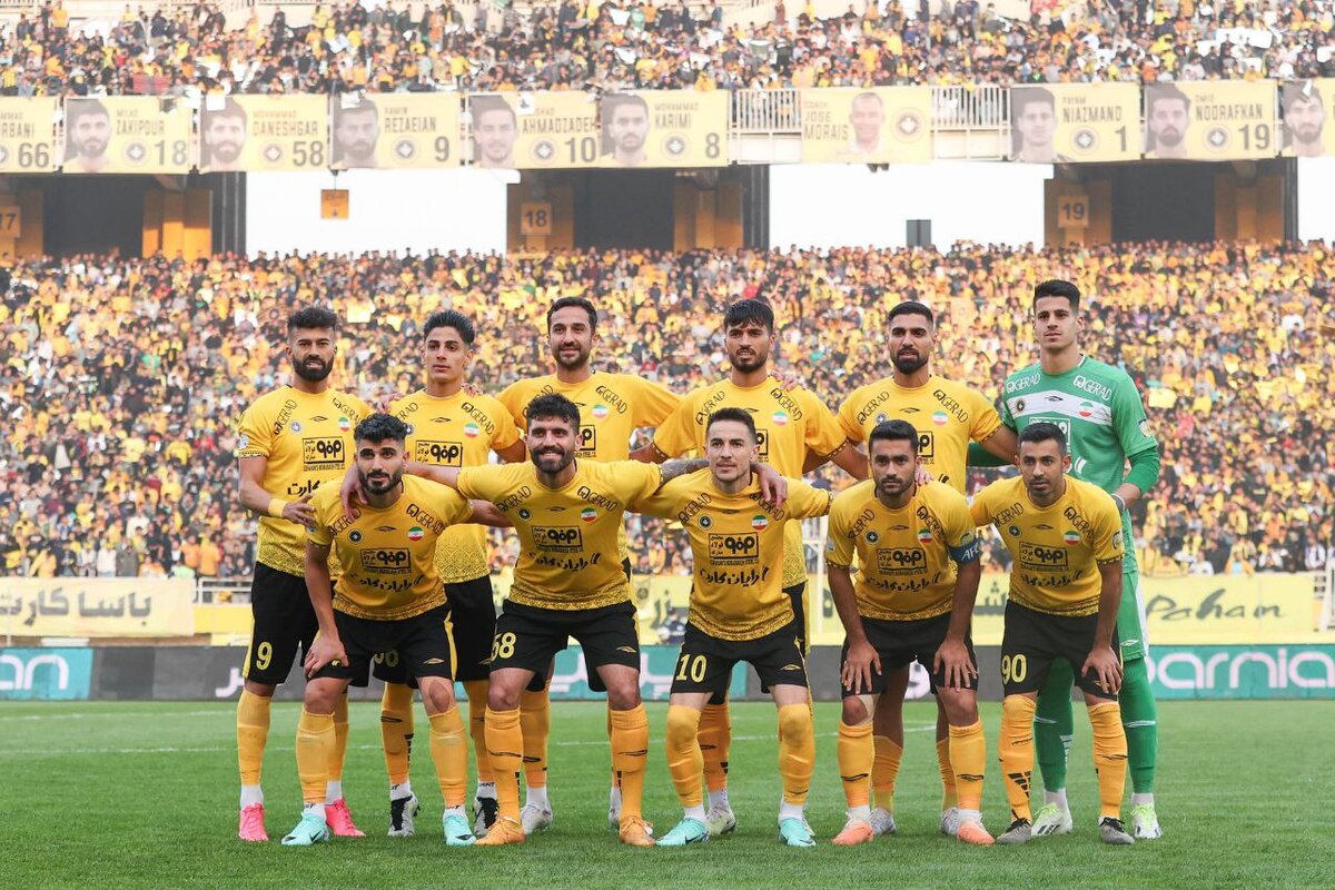 سپاهان طلسم پرسپولیس را با سوپرگل شکست/ رقص طلاییها در نقشجهان