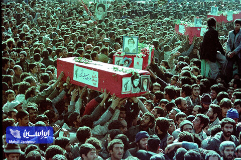 تشییع شهدا در ۲۵ آبان