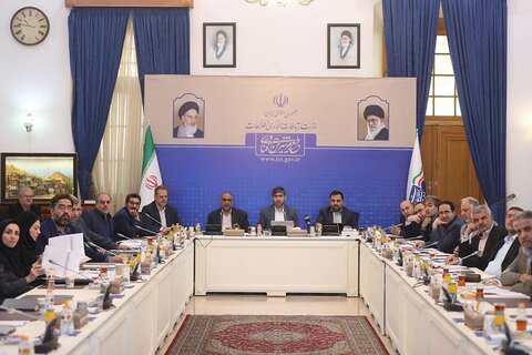 امسال ۲۰ درصد خدمات دستگاههای دولتی باید بصورت هوشمند ارایه شود جلسه