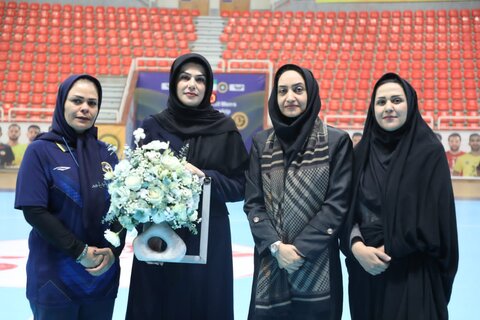 تودیع و معارفه مدیر تیم هندبال بانوان سپاهان برگزار شد هندبال سپاهان