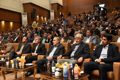 تجلیل از صنعتگران و معدن کاران نمونه فارس صنعت و معدن فارس