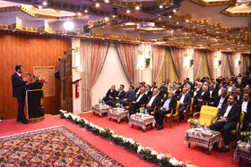 نشست صمیمانه بازار سرمایه، نهادهای مالی و صندوقهای سرمایهگذاری و فعالان اقتصادی استان اصفهان