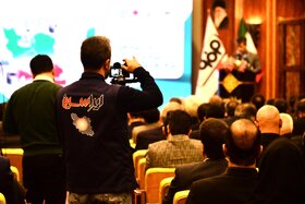 نشست صمیمانه بازار سرمایه، نهادهای مالی و صندوقهای سرمایهگذاری و فعالان اقتصادی استان اصفهان