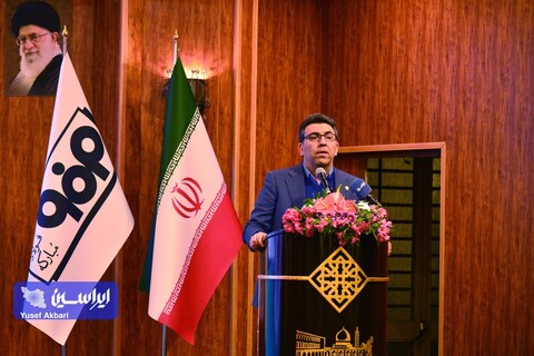 نشست صمیمانه بازار سرمایه، نهادهای مالی و صندوق‌های سرمایه‌گذاری و فعالان اقتصادی استان اصفهان