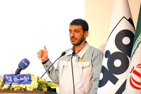 نشست صمیمانه فعالان بازار سرمایه با مدیران فولاد مبارکه