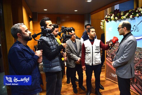 نشست صمیمانه فعالان بازار سرمایه با مدیران فولاد مبارکه