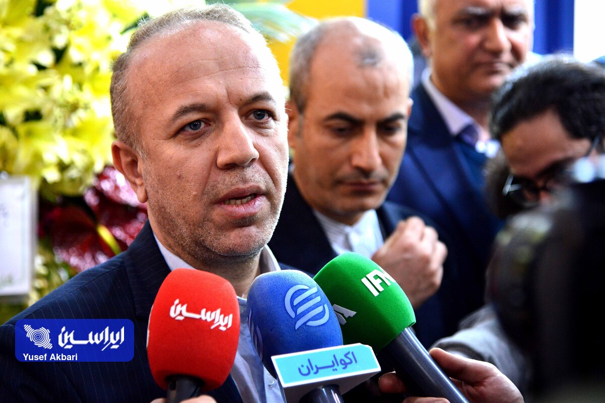 ظرف ۳ سال ۱۵ هزار ماشین آلات معدنی را نوسازی می‌کنیم/واردات ممنوع نیست