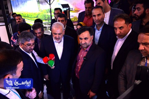 بازدید وزیر صمت و معاون علمی ریاست جمهوری از پروژه‌های شرکت‌های دانش‌بنیان با سرمایه‌گذاری خطرپذیر فولاد مبارکه
