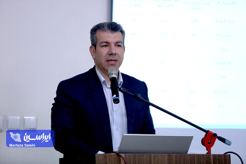 نشست صمیمانه مدیرعامل و معاونین شرکت فولاد مبارکه با مدیران عامل گروه سرمایه‌گذاری توکافولاد