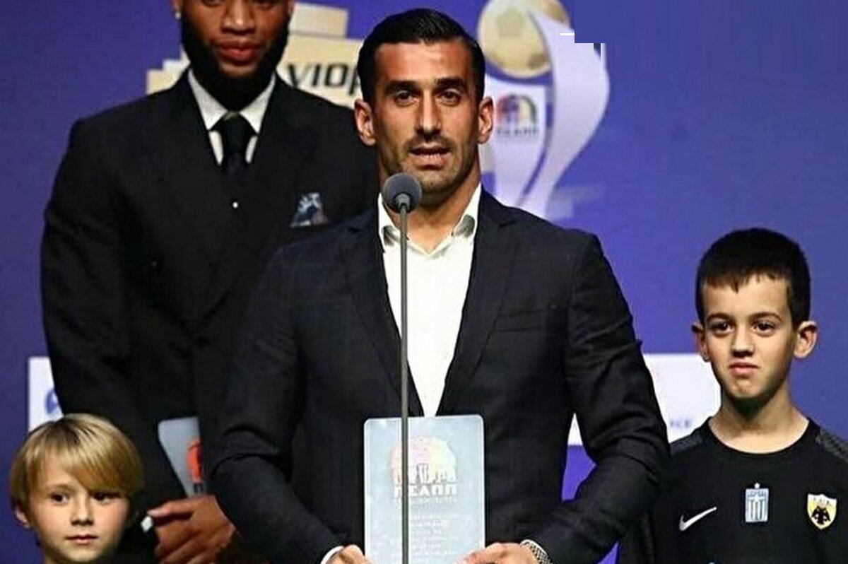 حاج‌صفی بهترین دفاع چپ یونان شد