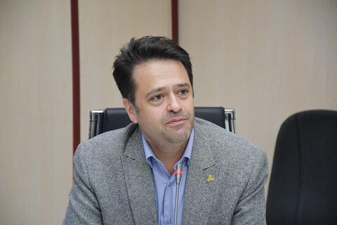 مرغ دو هفته دیگر به تعادل میرسد رضا مبصری