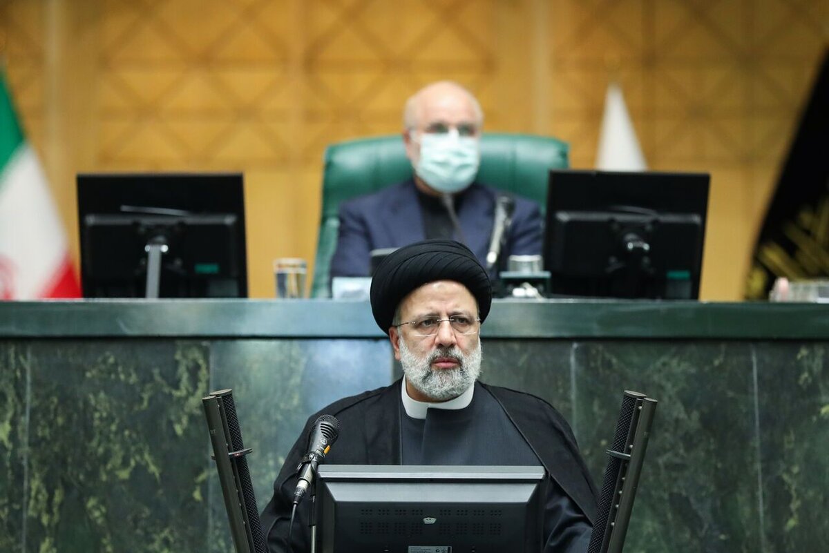 تمجید رییس جمهور از فولاد مبارکه در زمینه ساخت نیروگاه و جداسازی برق صنایع از برق خانگی 