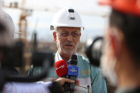 بازدید رئیس کمیسیون صنایع و معادن مجلس از خطوط تولید و تکمیل طرح های توسعه شرکت فولاد مبارکه