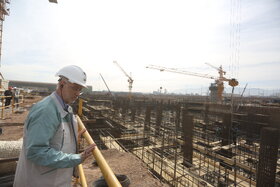 بازدید رئیس کمیسیون صنایع و معادن مجلس از خطوط تولید و تکمیل طرح های توسعه شرکت فولاد مبارکه