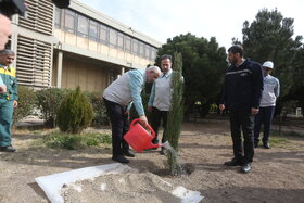 بازدید رئیس کمیسیون صنایع و معادن مجلس از خطوط تولید و تکمیل طرح های توسعه شرکت فولاد مبارکه